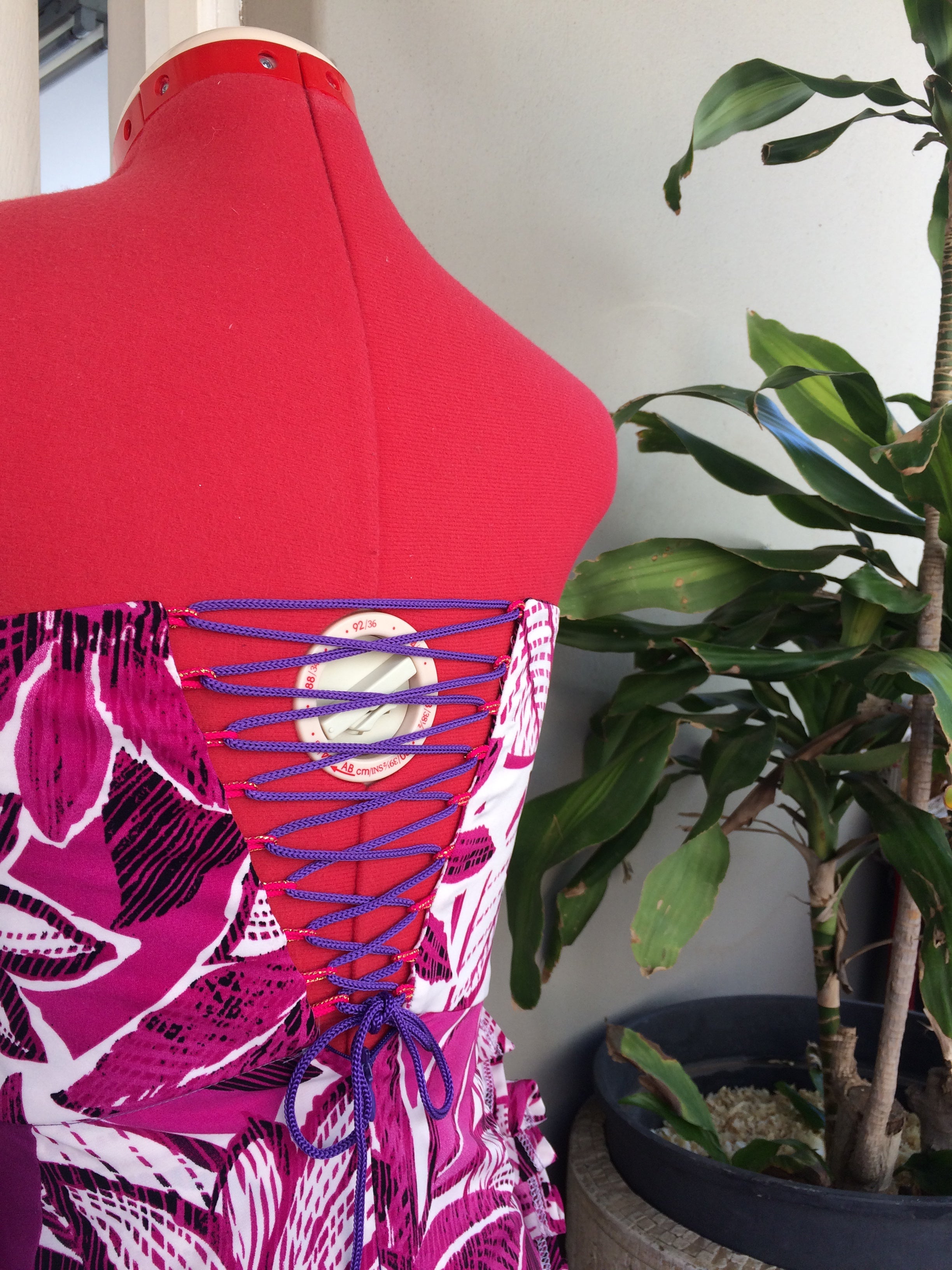 NEODII Midi Dress