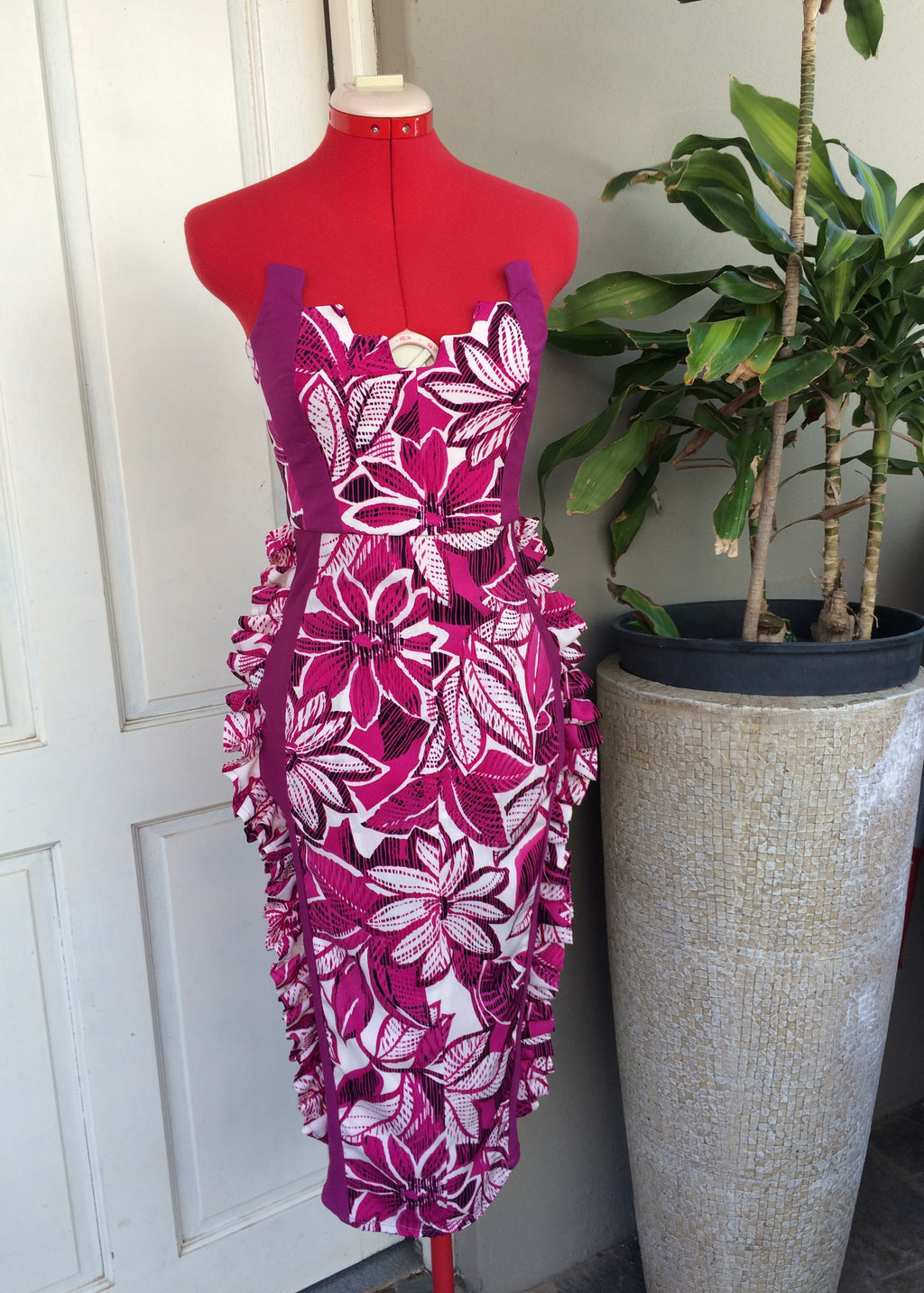 NEODII Midi Dress